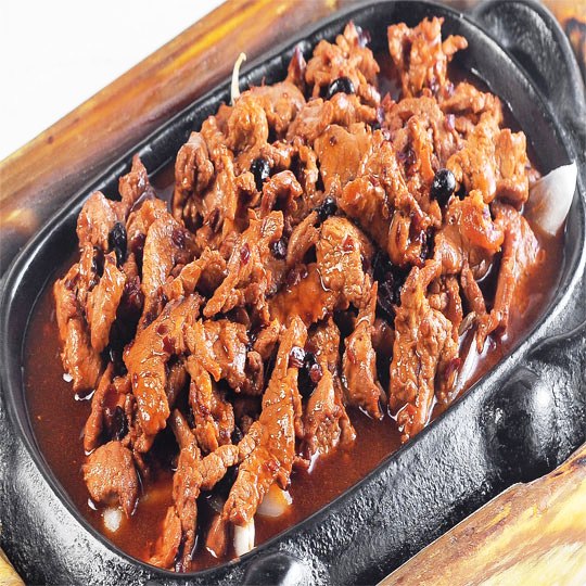 D8. Ð¢ÐµÐ»ÑÑ‚Ð¸Ð½Ð° Ð¾ÑÑ‚Ñ€Ð°Ñ Ð½Ð° ÑÐºÐ¾Ð²Ð¾Ñ€Ð¾Ð´ÐºÐµ<br>é“æ¿è€å¹²å¦ˆç‰›è‚‰