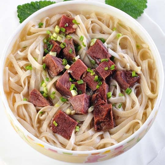 K15. Ð›Ð°Ð¿ÑˆÐ° Ð¾Ñ‚Ð²Ð°Ñ€Ð½Ð°Ñ Ñ Ñ‚ÐµÐ»ÑÑ‚Ð¸Ð½Ð¾Ð¹<br>ç‰›è‚‰æ±¤é¢